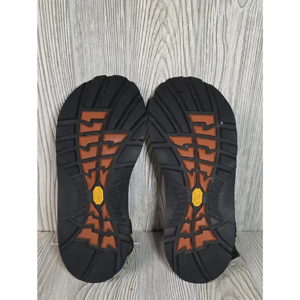Chaco pre owned
